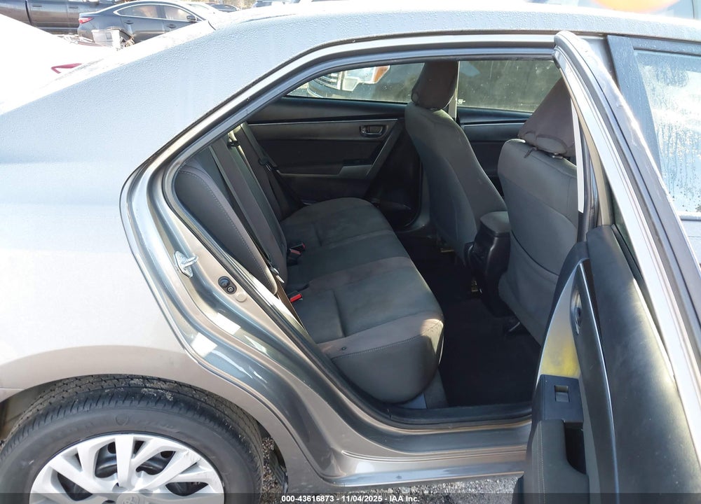 2019 TOYOTA COROLLA LE VIN: 2T1BURHE7KC217104