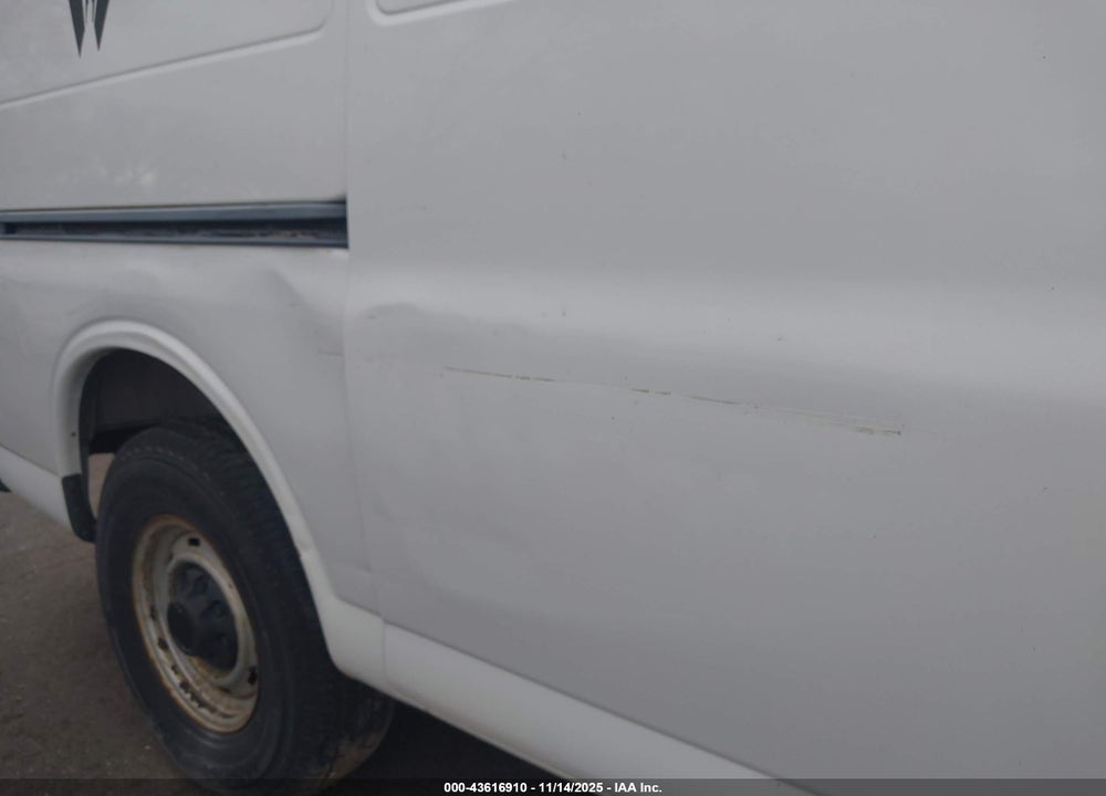 1998 GMC SAVANA STANDARD VIN: 1GTHG35R2W1034452