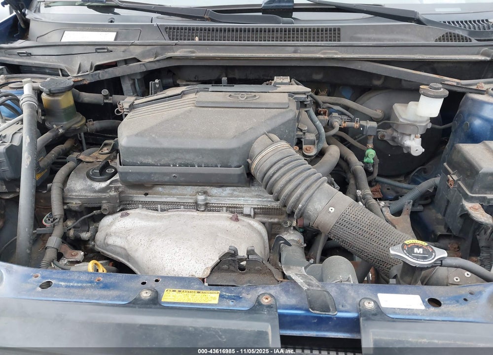 2005 TOYOTA RAV4 VIN: JTEHD20V156028243