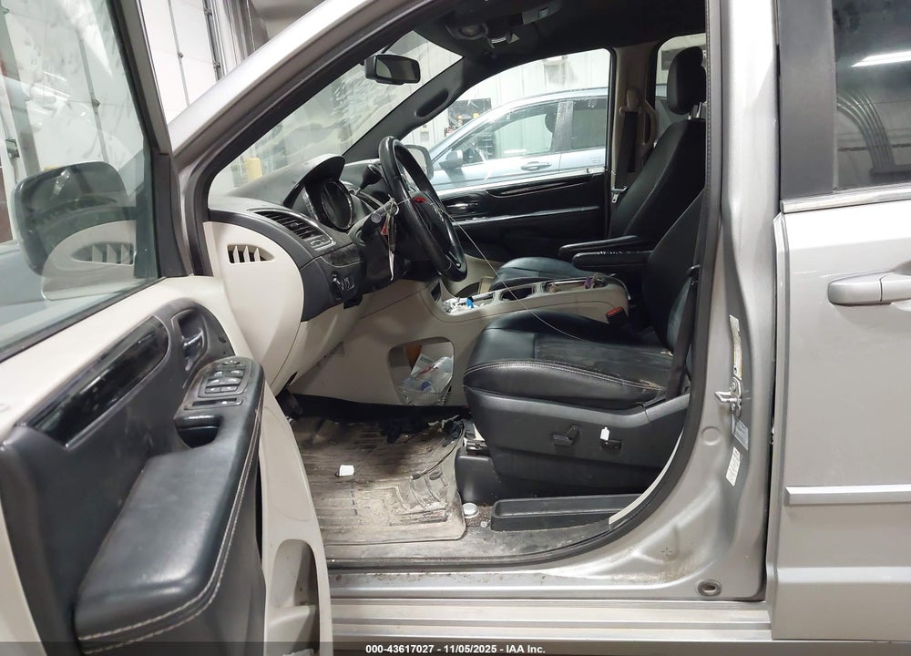 2017 DODGE GRAND CARAVAN SXT VIN: 2C4RDGCG1HR554176