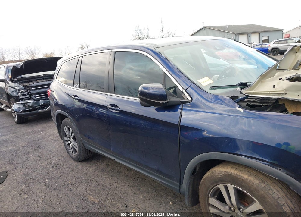 2017 HONDA PILOT EX-L VIN: 5FNYF5H62HB021601