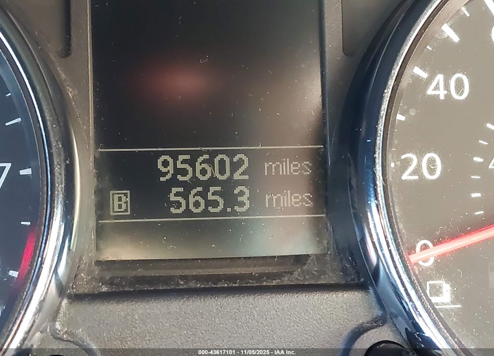 2014 NISSAN ROGUE SELECT VIN: JN8AS5MT4EW103477