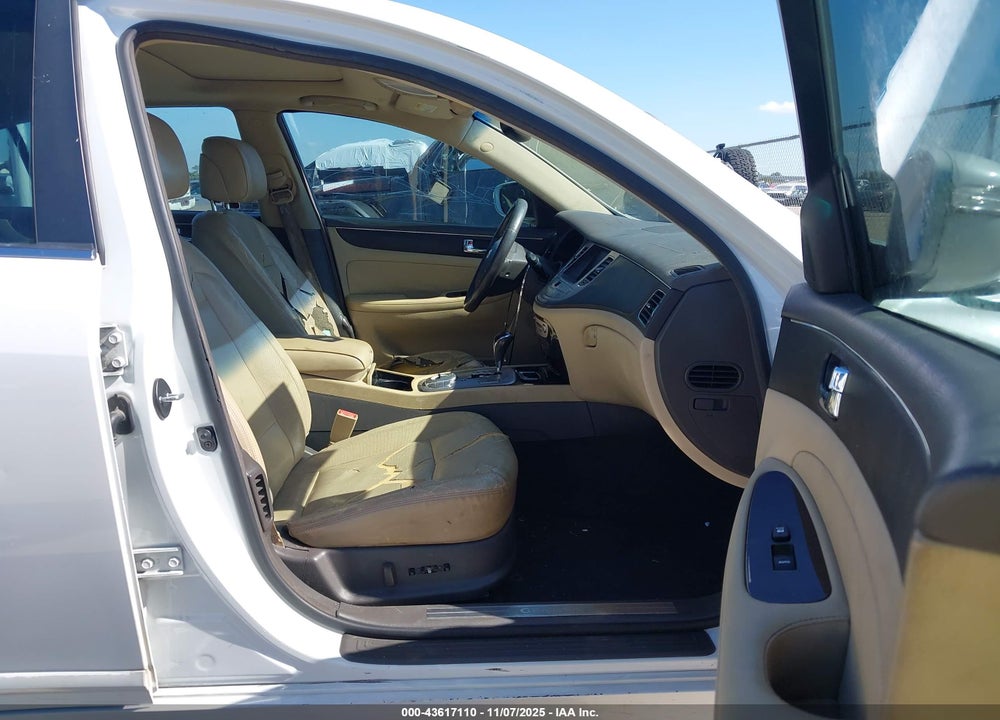 2011 HYUNDAI GENESIS 3.8 VIN: KMHGC4DE8BU122020