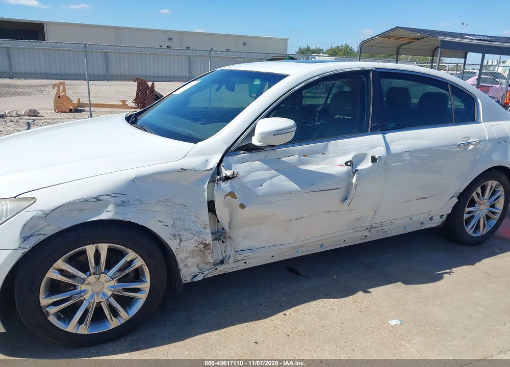 2011 HYUNDAI GENESIS 3.8 VIN: KMHGC4DE8BU122020