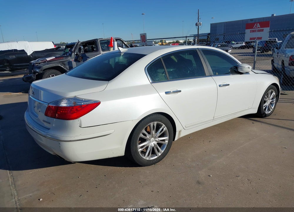 2011 HYUNDAI GENESIS 3.8 VIN: KMHGC4DE8BU122020
