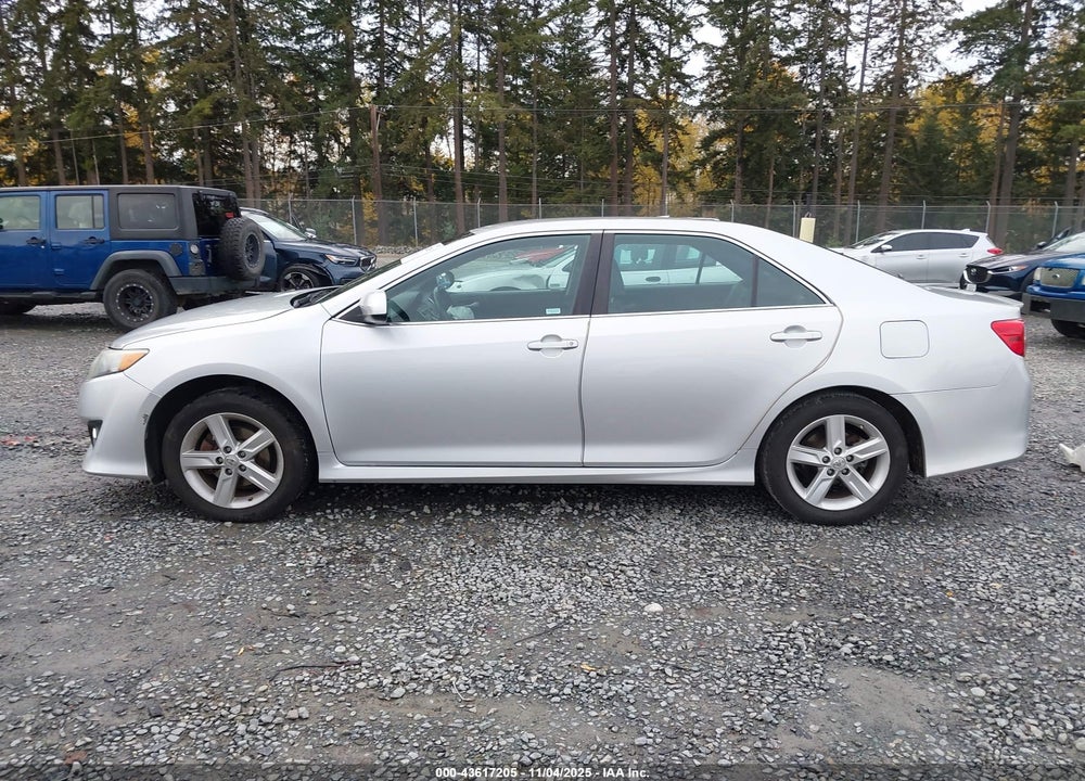 2014 TOYOTA CAMRY SE VIN: 4T1BF1FK1EU383206