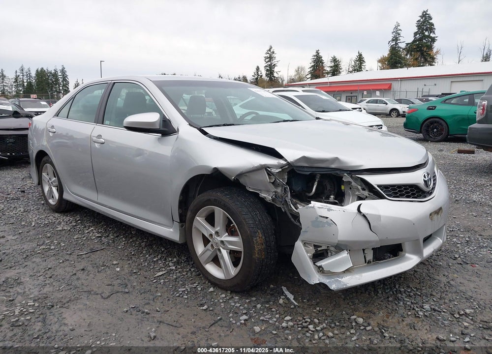 2014 TOYOTA CAMRY SE VIN: 4T1BF1FK1EU383206