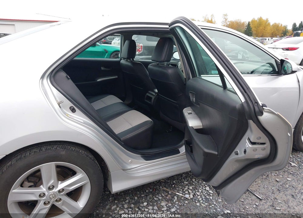 2014 TOYOTA CAMRY SE VIN: 4T1BF1FK1EU383206