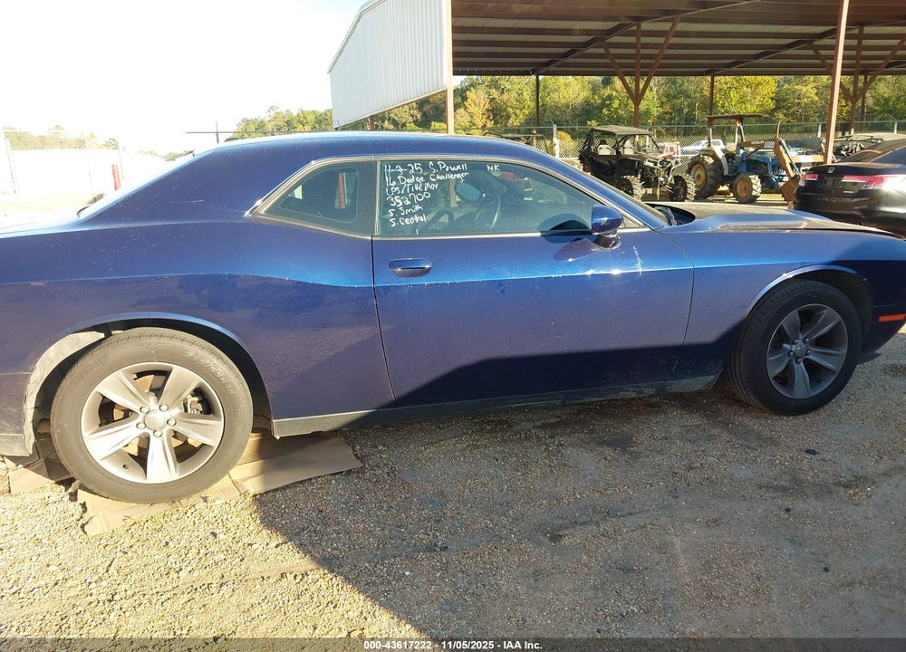 2016 DODGE CHALLENGER SXT VIN: 2C3CDZAG5GH352700