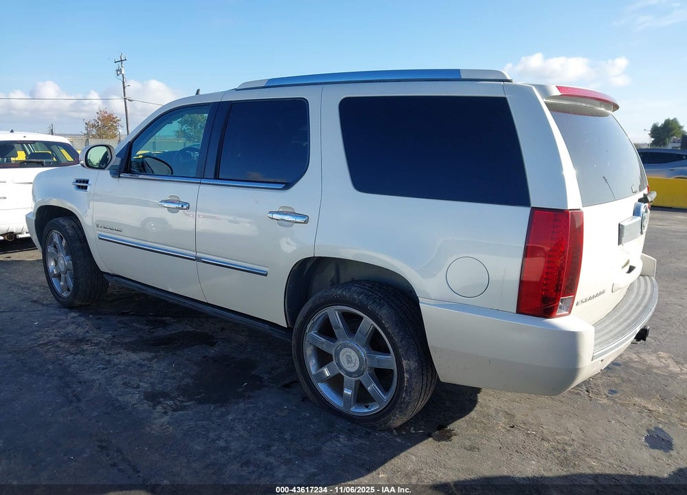 2007 CADILLAC ESCALADE VIN: 1GYFK63867R326894