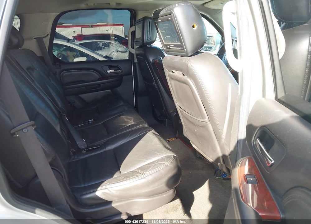 2007 CADILLAC ESCALADE VIN: 1GYFK63867R326894