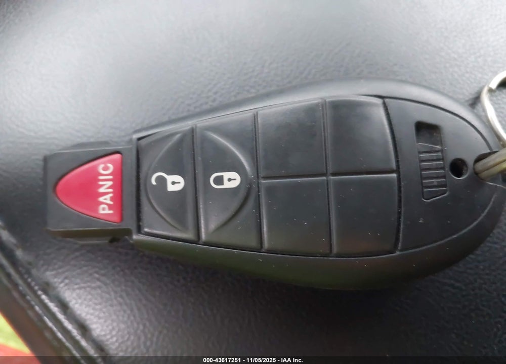 2012 JEEP GRAND CHEROKEE VIN: 1C4RJFAG5CC128840