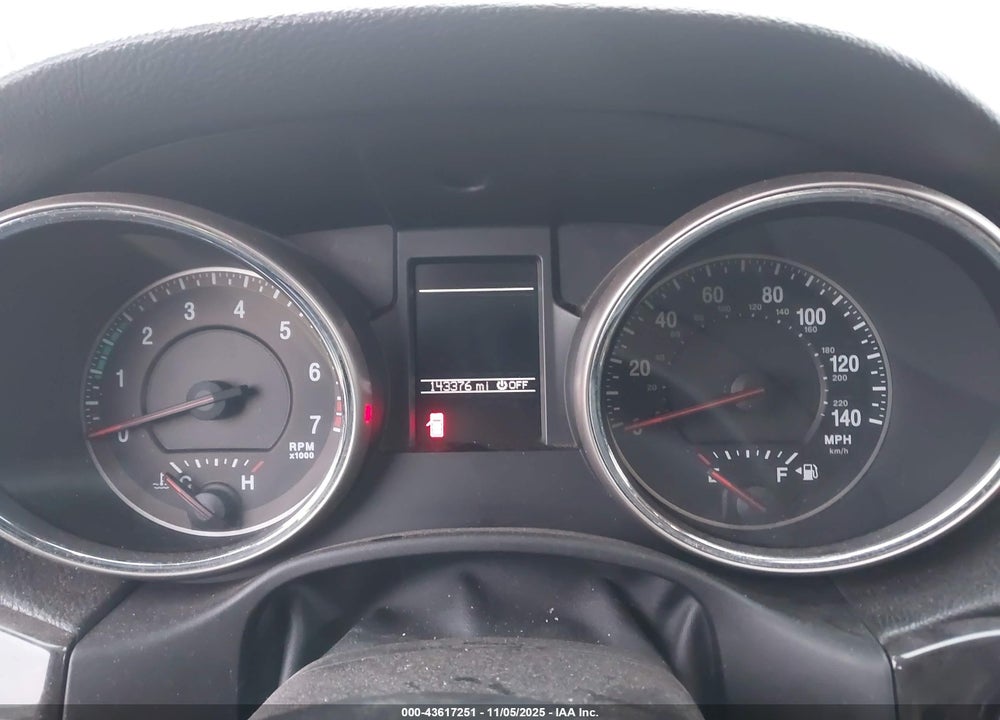 2012 JEEP GRAND CHEROKEE VIN: 1C4RJFAG5CC128840