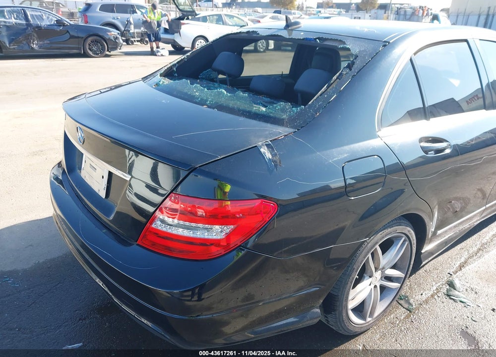 2014 MERCEDES-BENZ C 250 SPORT VIN: WDDGF4HB3ER304216
