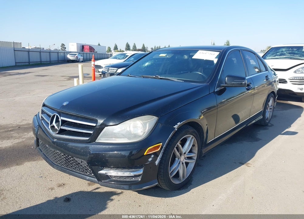 2014 MERCEDES-BENZ C 250 SPORT VIN: WDDGF4HB3ER304216