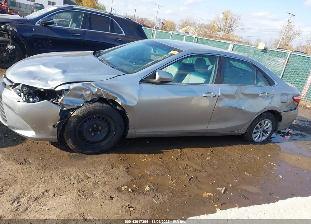 2016 TOYOTA CAMRY LE VIN: 4T4BF1FK6GR581269