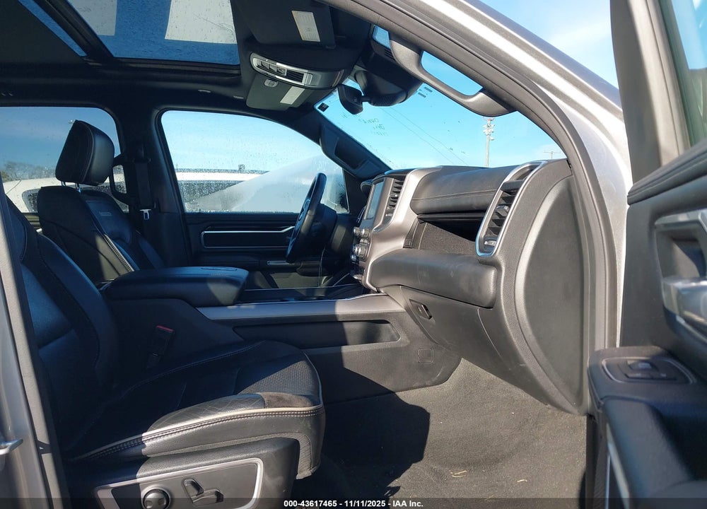 2022 RAM 1500 LAIE  4X4 5'7 BOX VIN: 1C6SRFJT5NN140640