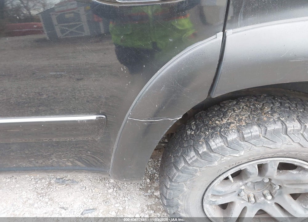 2004 TOYOTA SEQUOIA VIN: 5TDBT48A44S216439