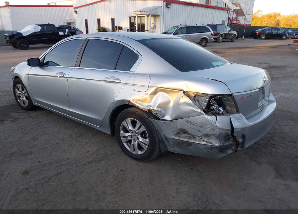 2008 HONDA ACCORD 2.4 LX-P VIN: 1HGCP26428A027271