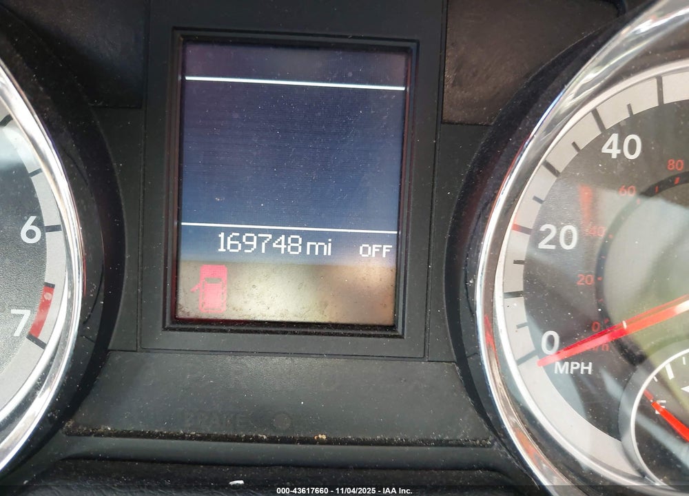 2013 DODGE GRAND CARAVAN SXT VIN: 2C4RDGCG8DR685728