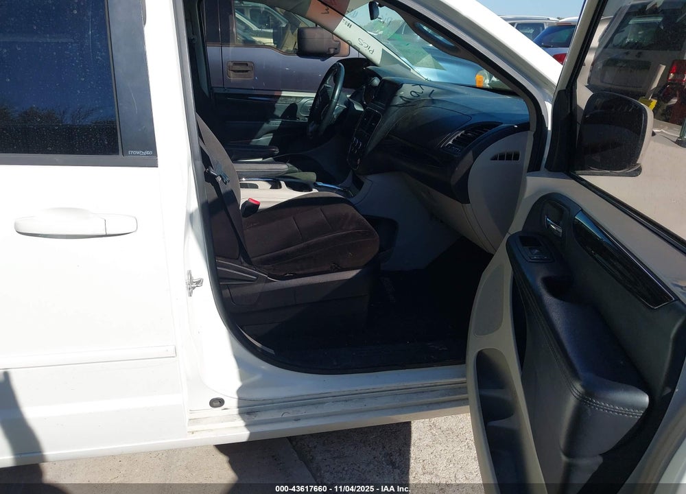 2013 DODGE GRAND CARAVAN SXT VIN: 2C4RDGCG8DR685728