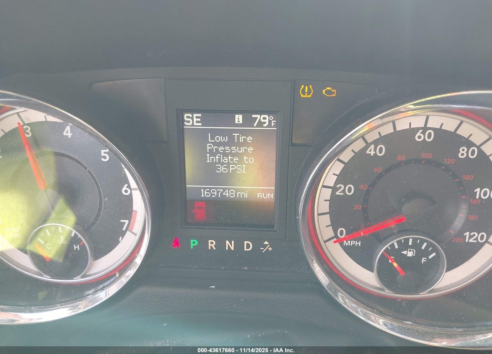 2013 DODGE GRAND CARAVAN SXT VIN: 2C4RDGCG8DR685728