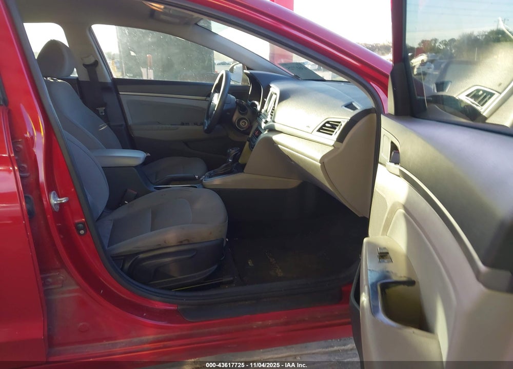 2017 HYUNDAI ELANTRA SE VIN: KMHD84LF6HU223127