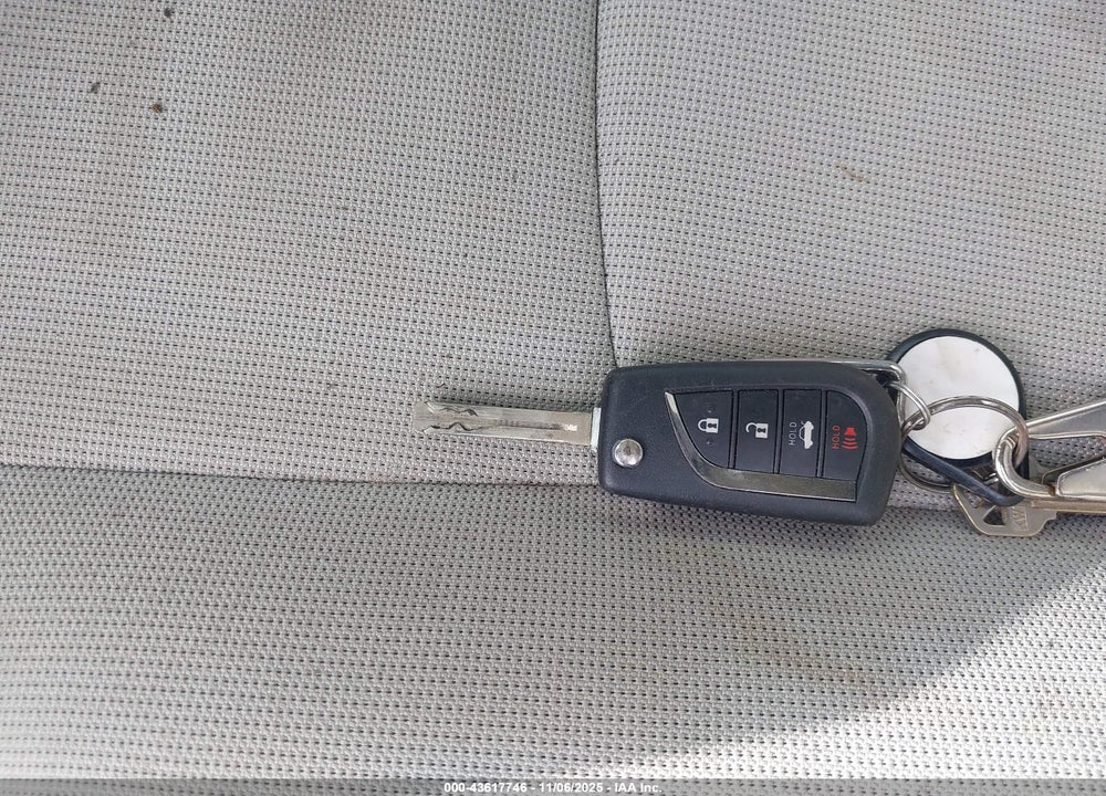 2022 TOYOTA COROLLA LE VIN: 5YFEPMAE0NP319317