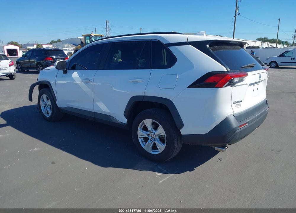 2021 TOYOTA RAV4 XLE VIN: 2T3W1RFV5MC166709