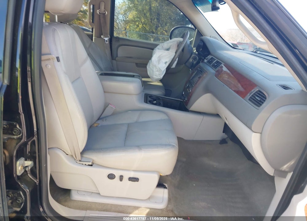 2011 CHEVROLET SILVERADO 1500 LTZ VIN: 3GCPKTE3XBG217888