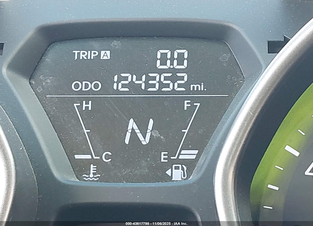 2013 HYUNDAI ELANTRA GLS VIN: 5NPDH4AE5DH427226