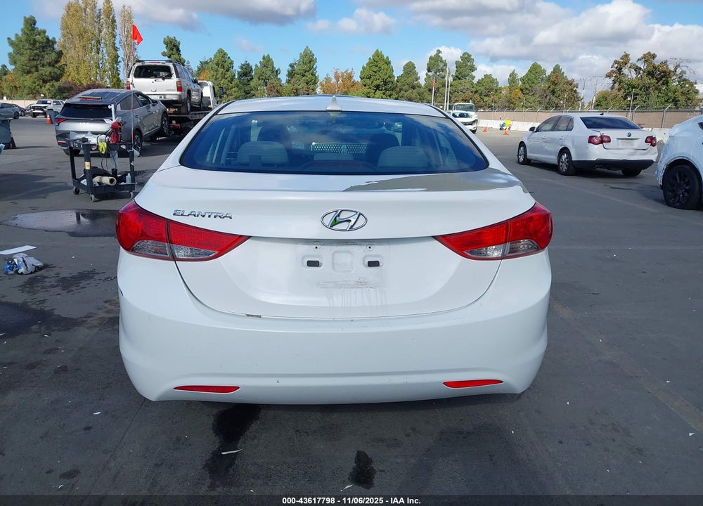 2013 HYUNDAI ELANTRA GLS VIN: 5NPDH4AE5DH427226
