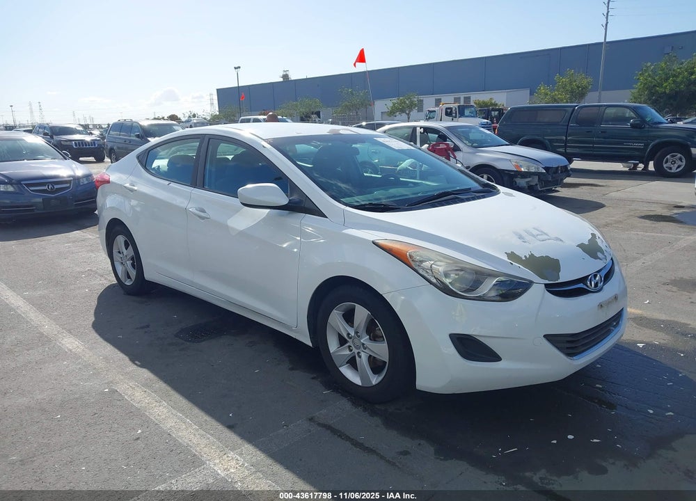 2013 HYUNDAI ELANTRA GLS VIN: 5NPDH4AE5DH427226