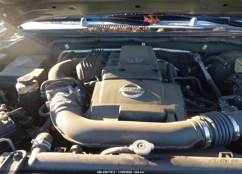 2005 NISSAN FRONTIER SE VIN: 1N6AD06U55C452077