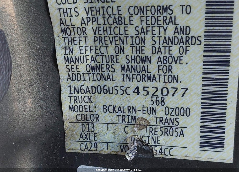 2005 NISSAN FRONTIER SE VIN: 1N6AD06U55C452077