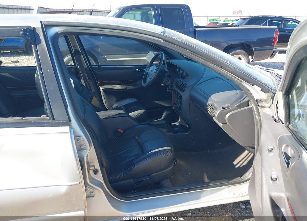 2000 CHRYSLER CIRRUS LXI VIN: 1C3EJ56H8YN103599