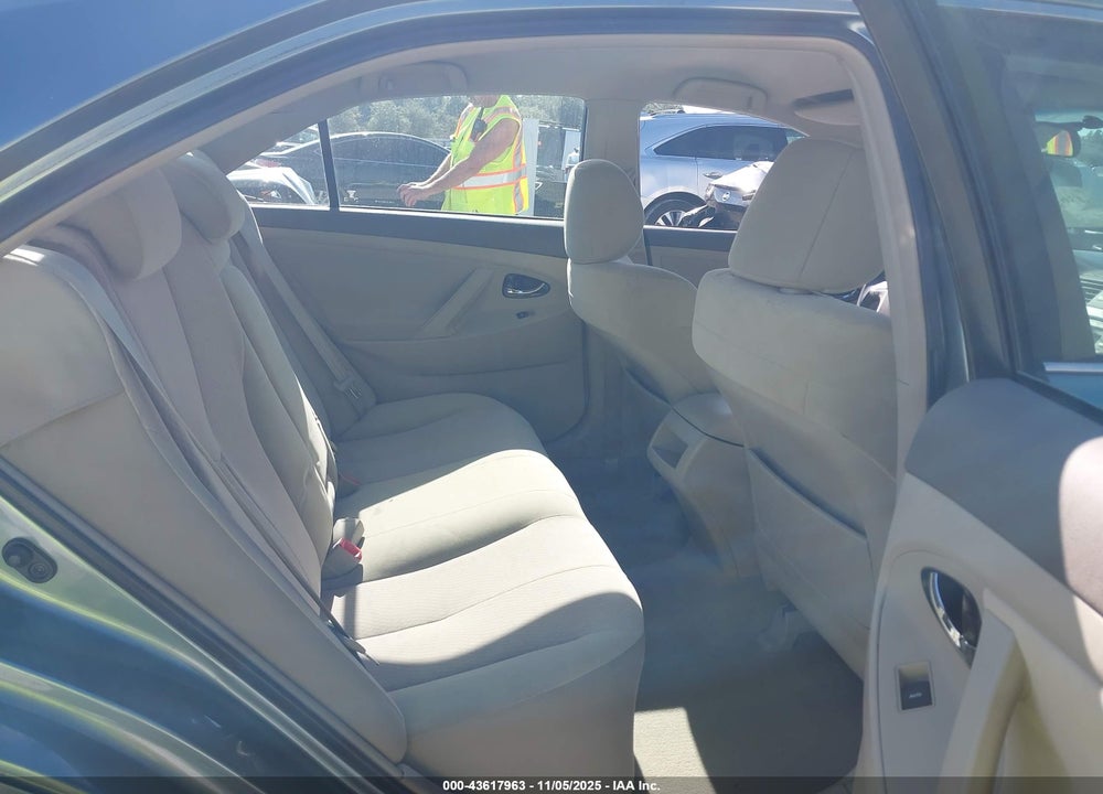 2011 TOYOTA CAMRY LE VIN: 4T1BF3EK4BU744386