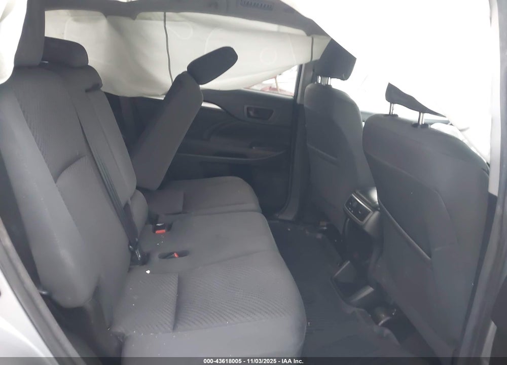 2018 TOYOTA HIGHLANDER VIN: 5TDBZRFH6JS862251