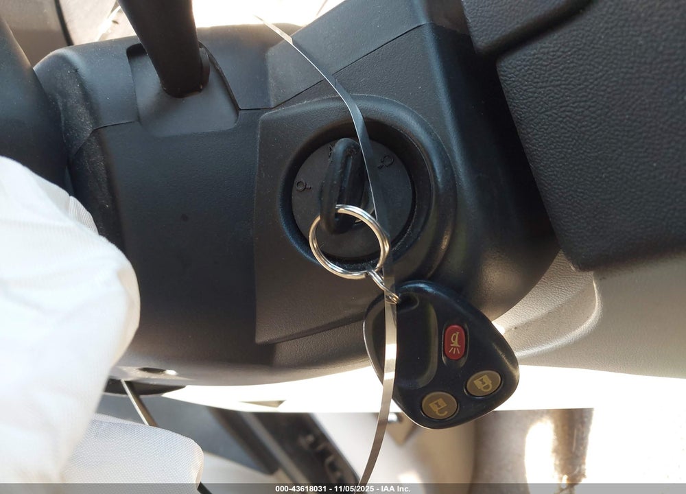 2006 CHEVROLET EQUINOX VIN: 2CNDL63F266017566