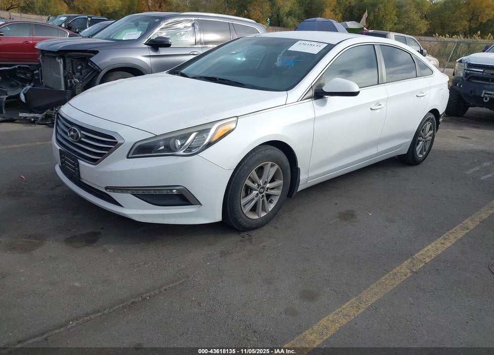 2015 HYUNDAI SONATA SE VIN: 5NPE24AF9FH205077