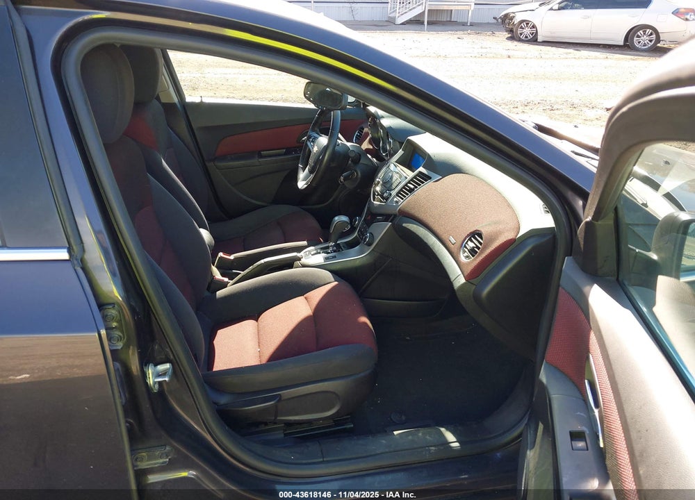 2014 CHEVROLET CRUZE 1LT AUTO VIN: 1G1PC5SB3E7172483