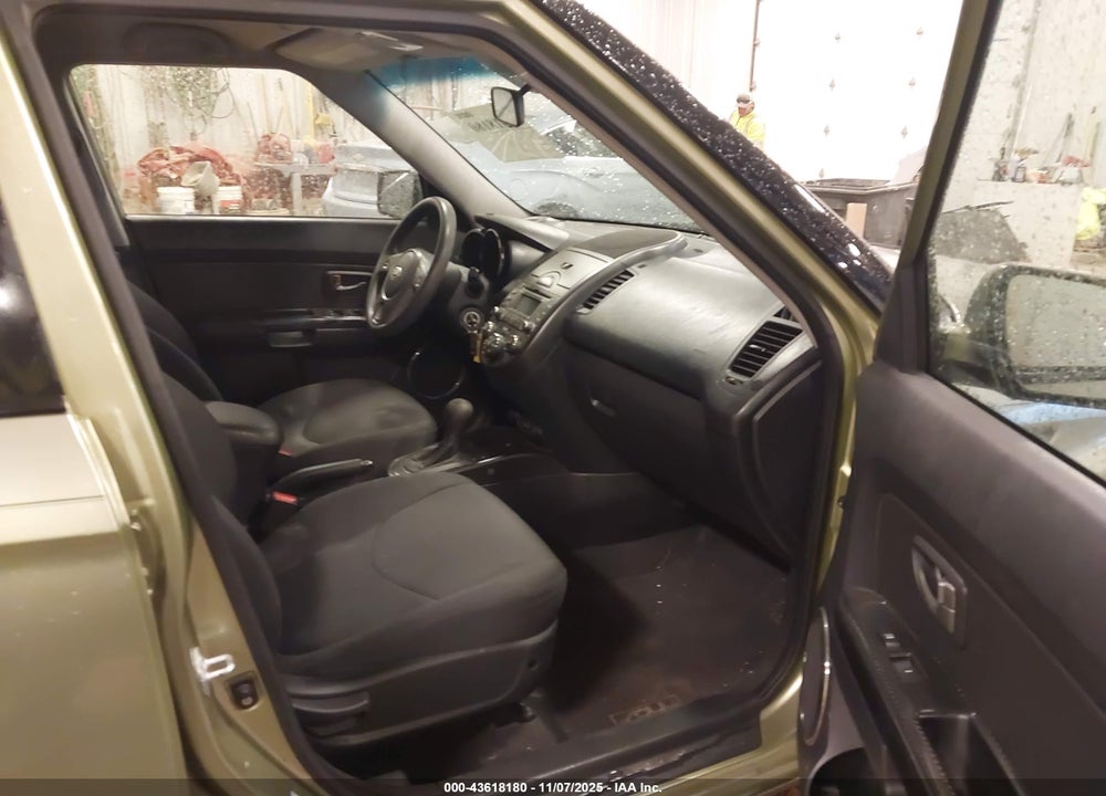2011 KIA SOUL VIN: KNDJT2A26B7232717