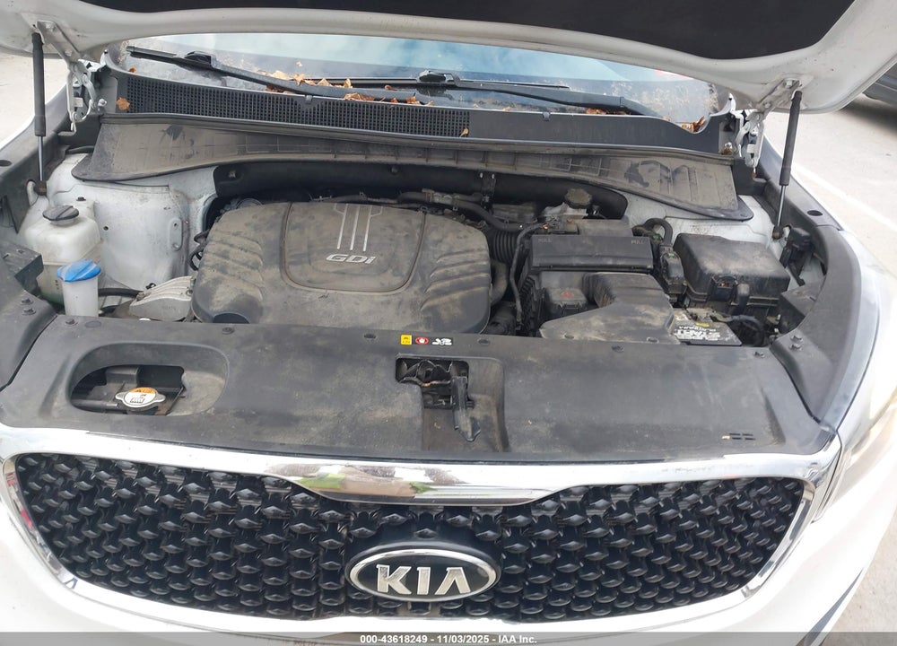 2016 KIA SORENTO VIN: 5XYPHDA56GG110919