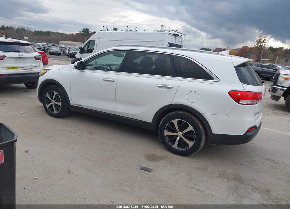 2016 KIA SORENTO VIN: 5XYPHDA56GG110919