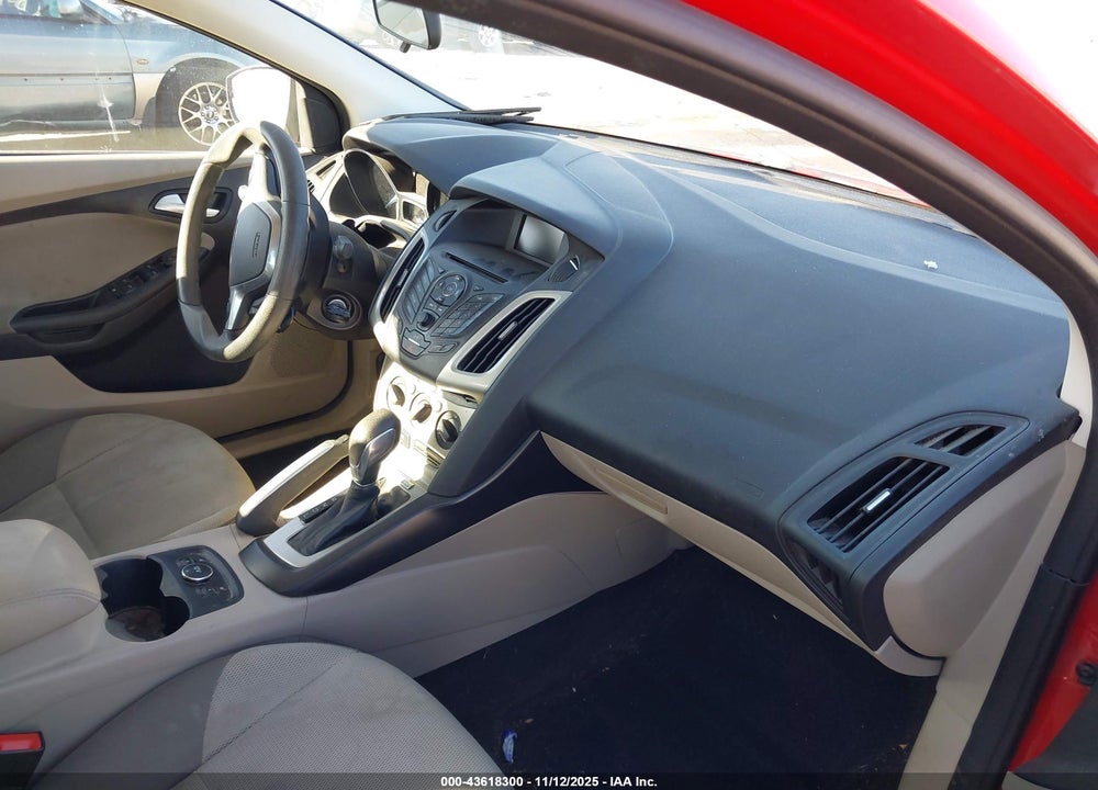 2014 FORD FOCUS SE VIN: 1FADP3F23EL128123