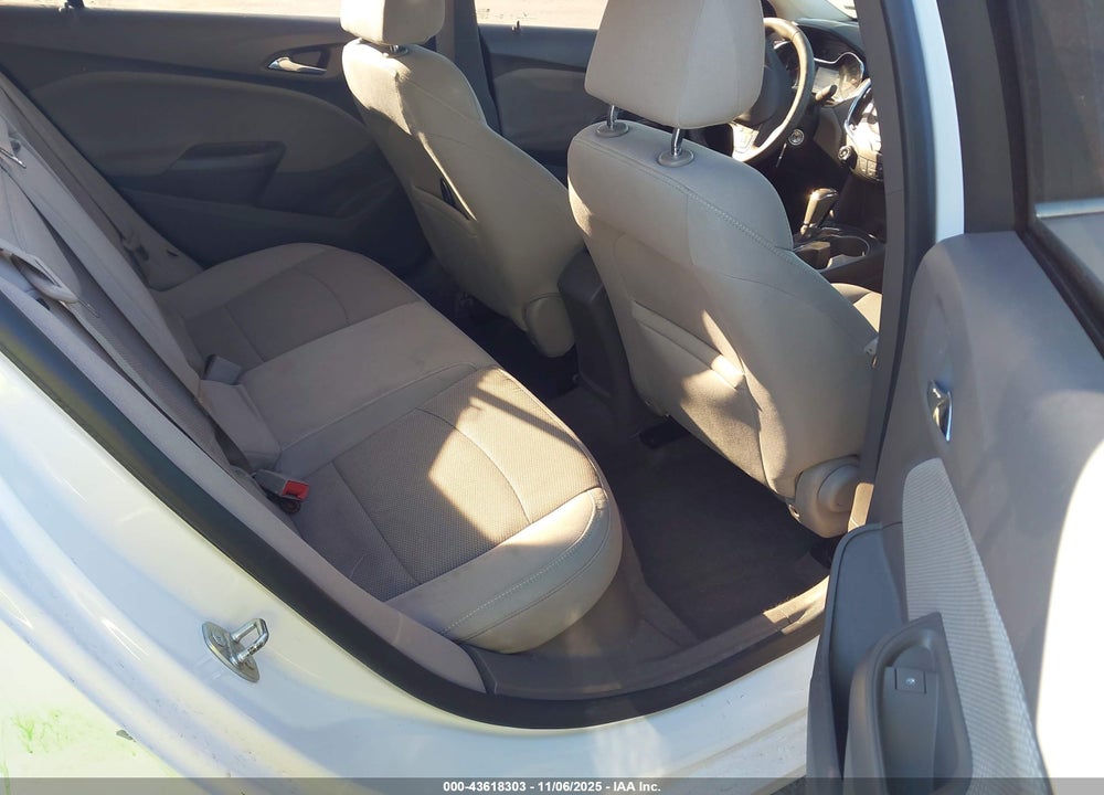 2016 CHEVROLET CRUZE VIN: 1G1BE5SM8G7296452