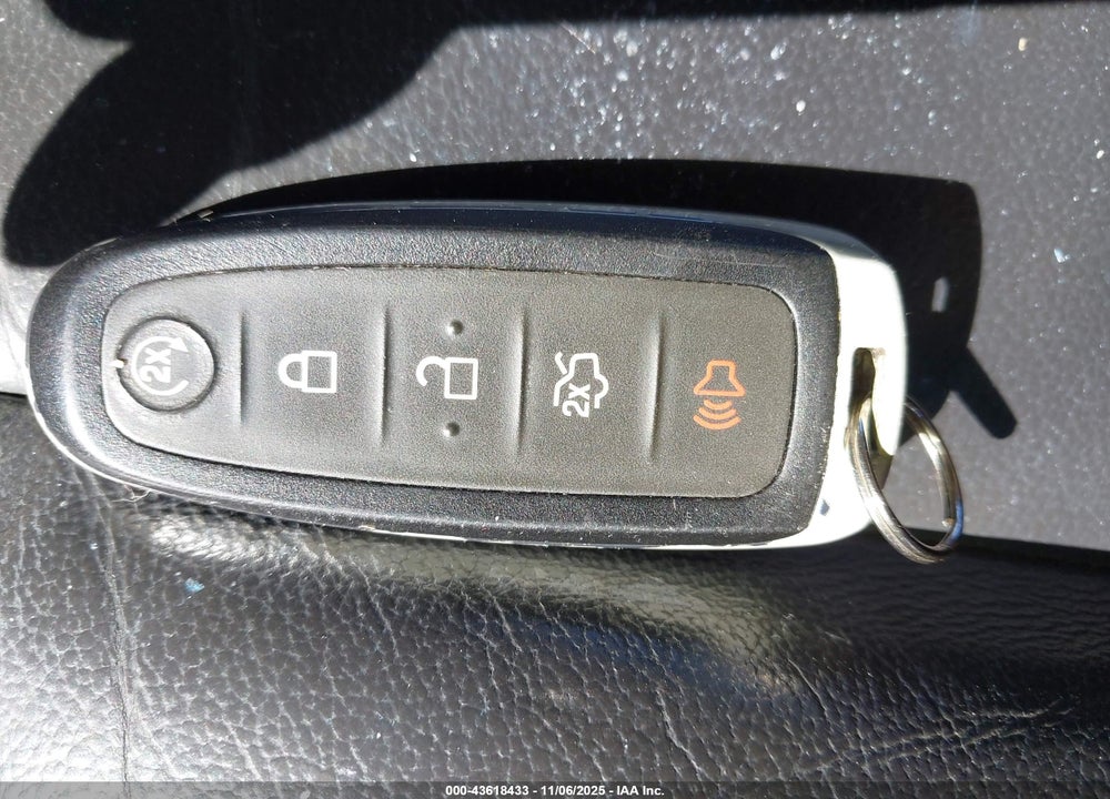 2015 FORD C-MAX VIN: 1FADP5CU8FL121820