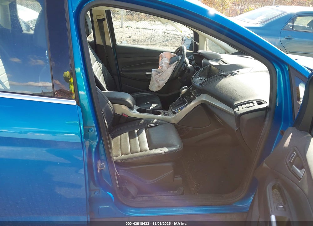 2015 FORD C-MAX VIN: 1FADP5CU8FL121820