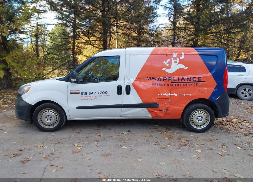 2021 RAM PROMASTER CITY TRADESMAN VIN: ZFBHRFAB5M6T57756