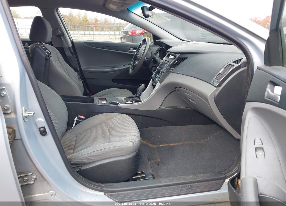 2012 HYUNDAI SONATA GLS VIN: 5NPEB4AC2CH423332